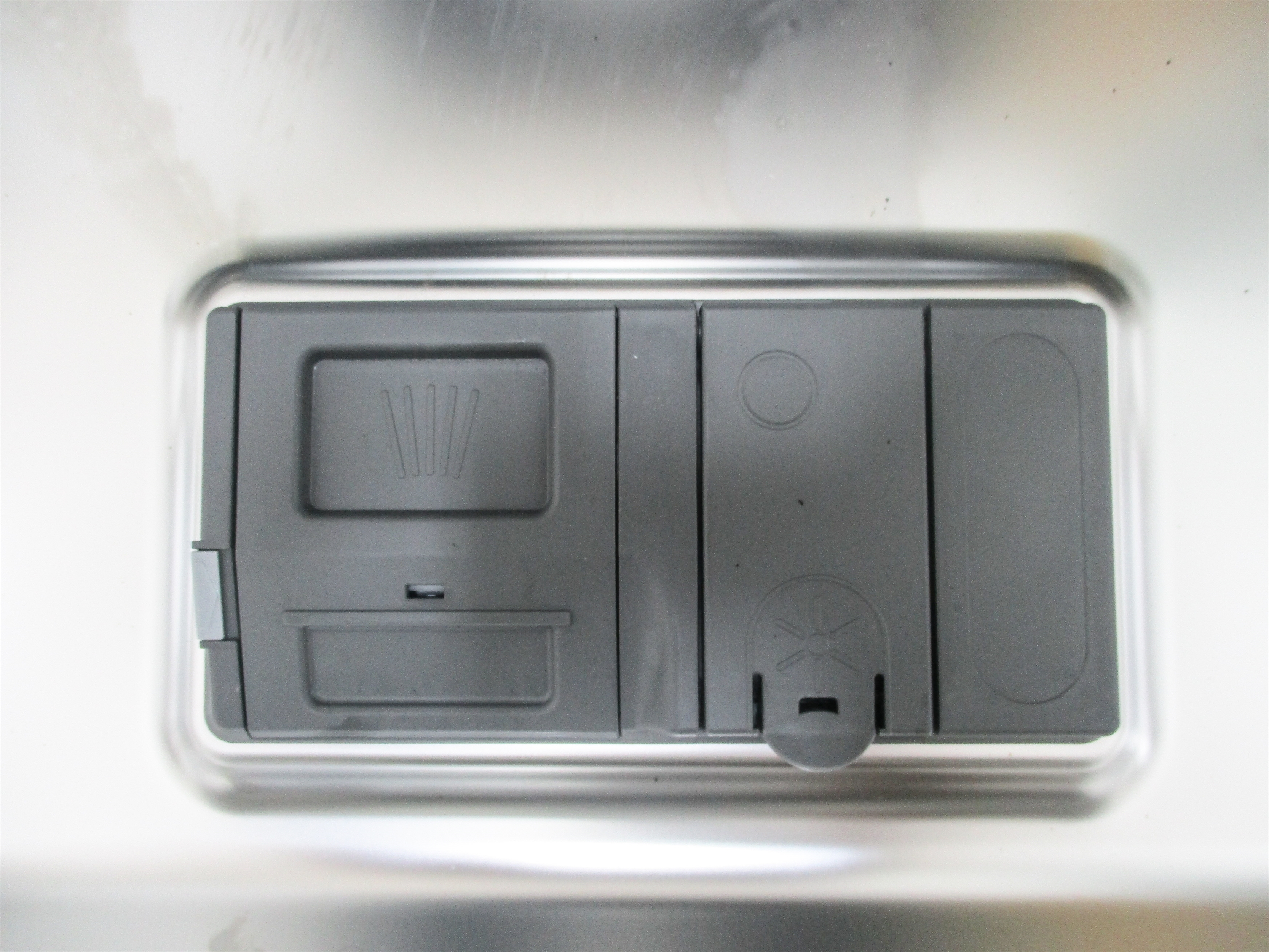 WHIRLPOOL WSIO 3T223 PCE X