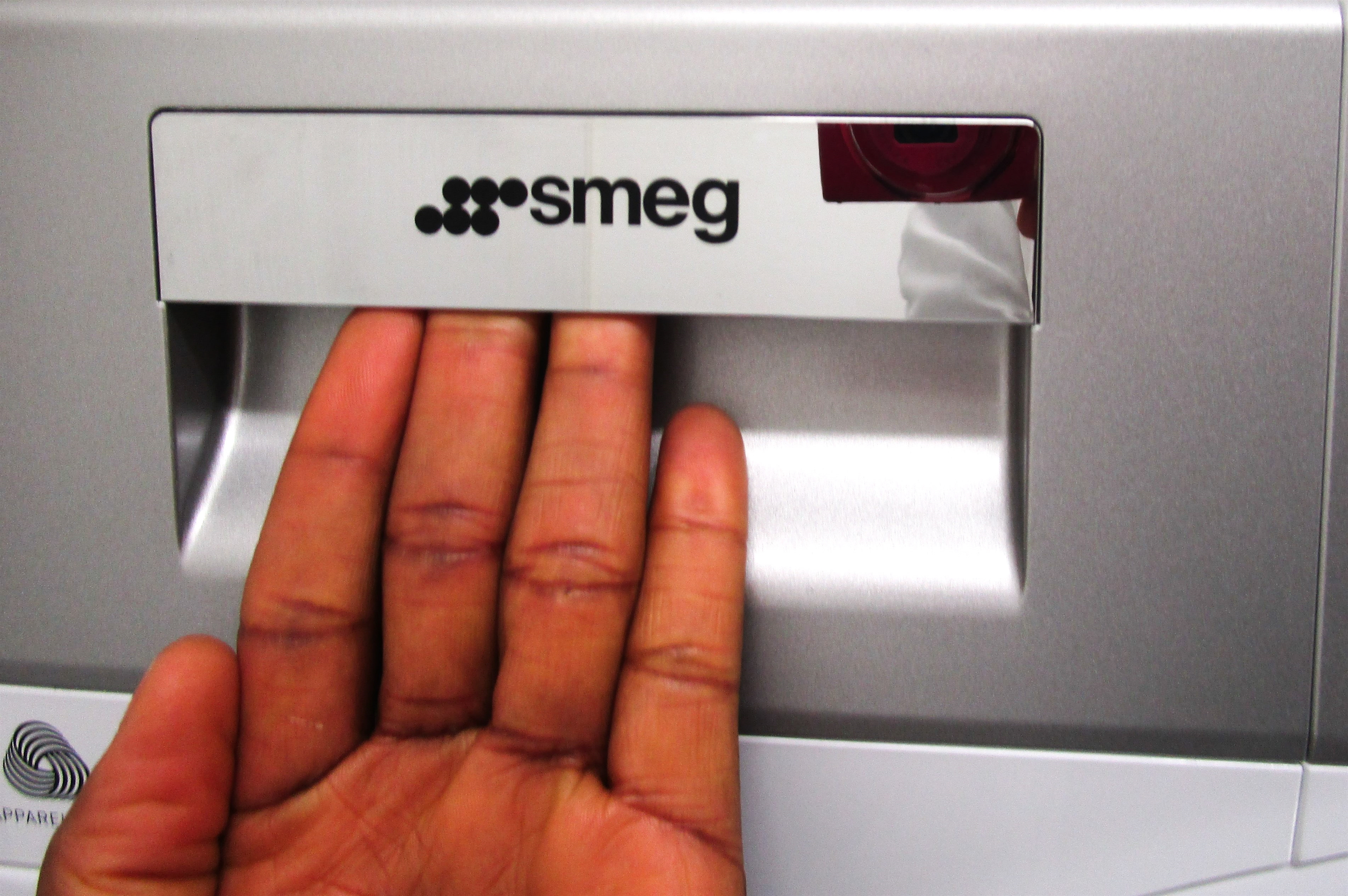 SMEG LT832EU