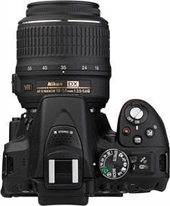 NIKON D5300 + 18-55MM NIKKOR VR