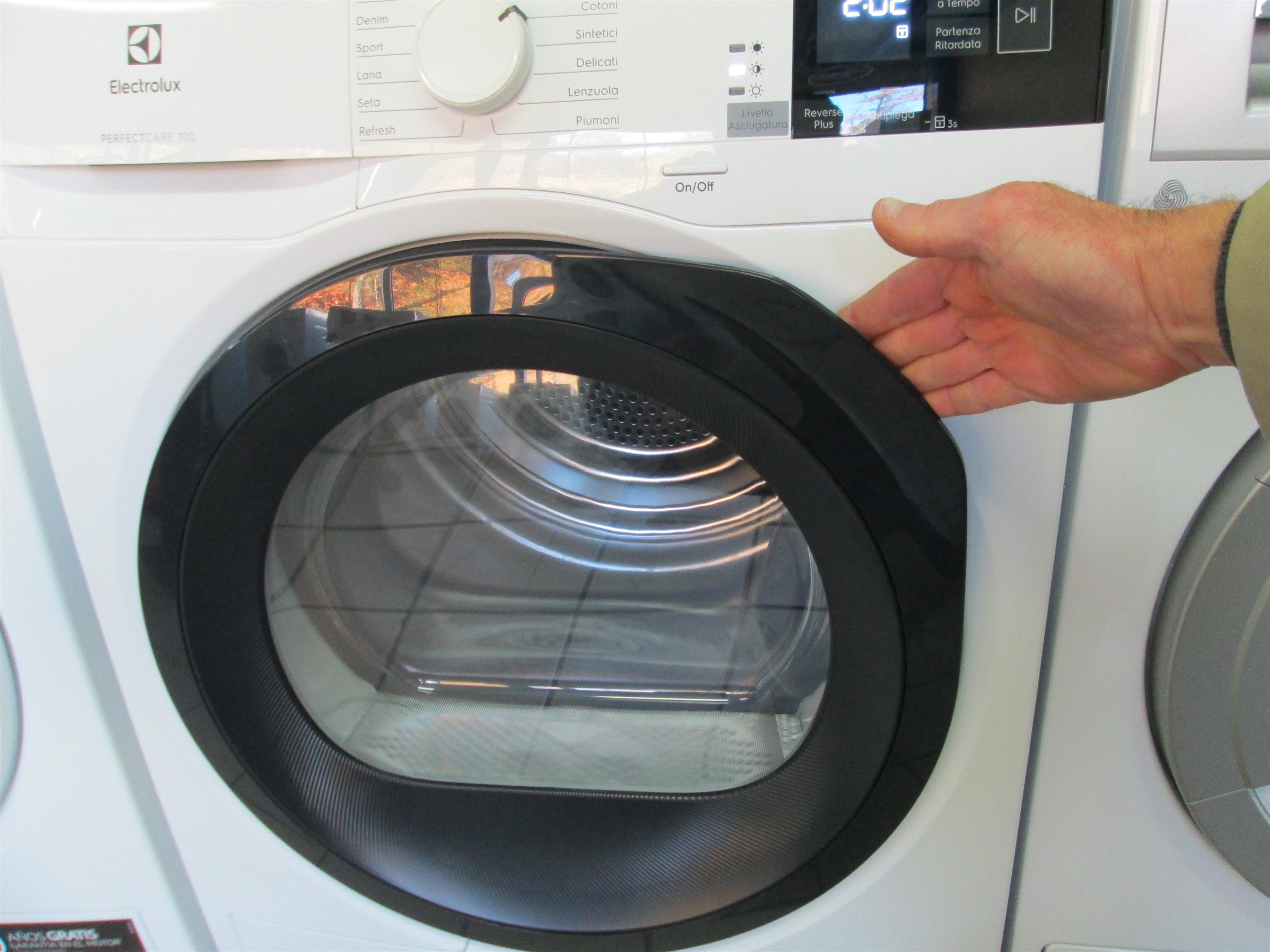 ELECTROLUX EW7HL81B4