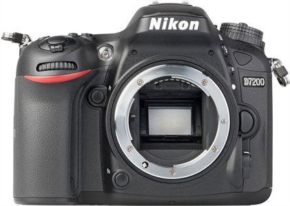 NIKON D7200 + 18-140MM NIKKOR VR